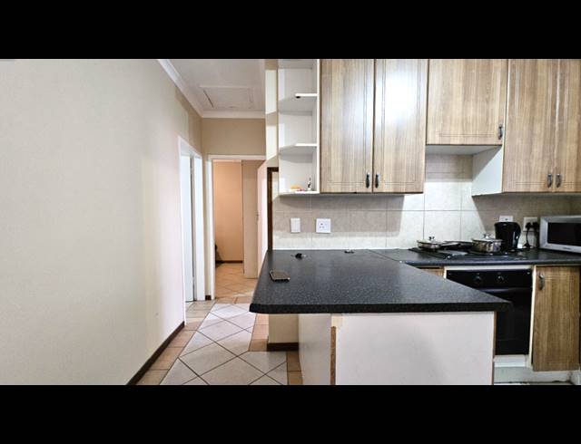 2 BEDROOM APARTMENT FOR SALE IN MOOIKLOOF RIDGE